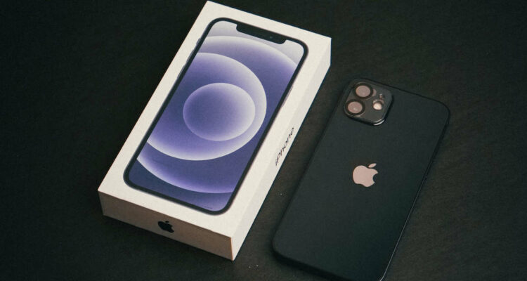 Apple iPhone